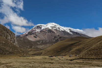 Hike Ecuador’s avenue of volcanoes – 8-day trek